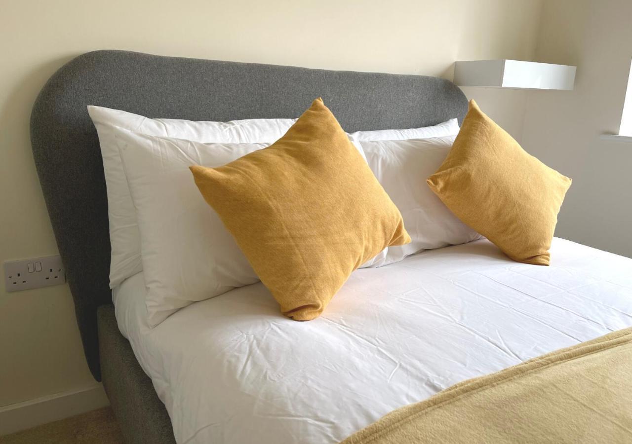 Ashford Holiday Home Sleeps 6 Free Parking Wifi Willesborough Exterior photo